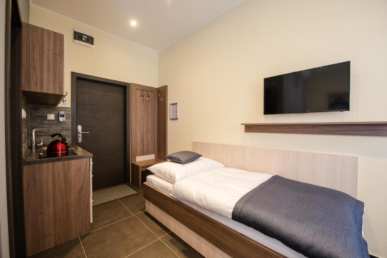 Apartments Danube Bratislava Exterior photo